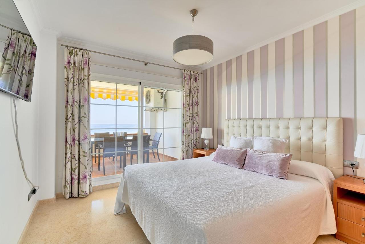 Neptuno Malaga Apartamento De Lujo Rincon de la Victoria Luaran gambar