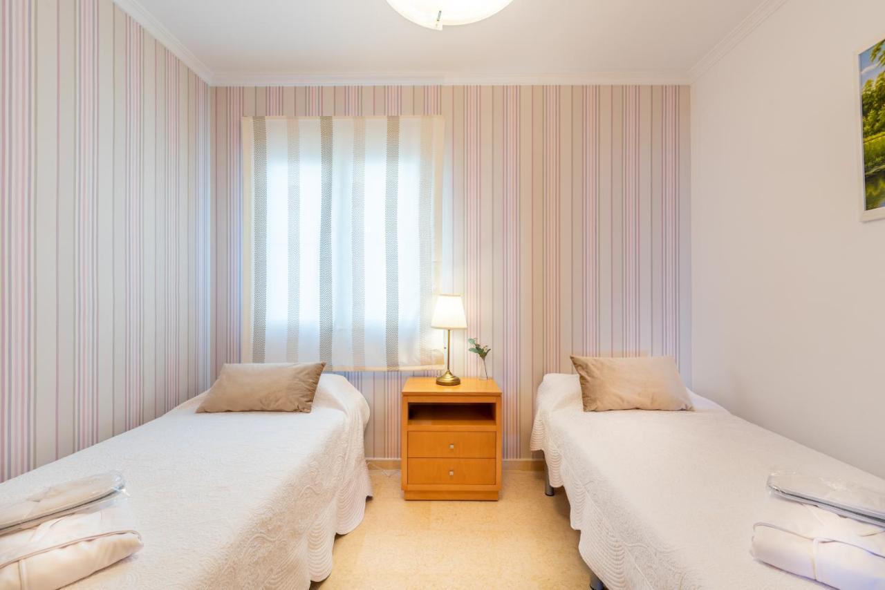 Neptuno Malaga Apartamento De Lujo Rincon de la Victoria Luaran gambar