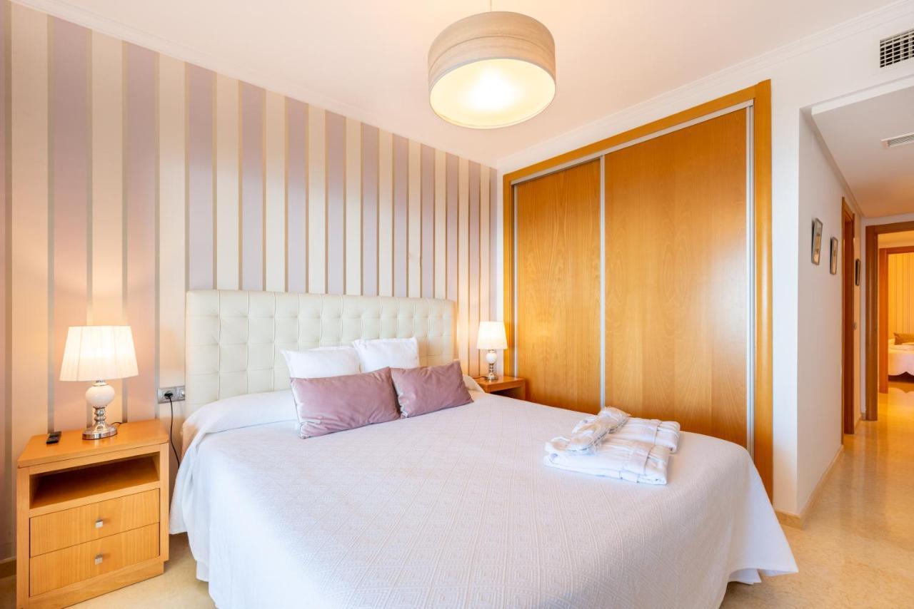 Neptuno Malaga Apartamento De Lujo Rincon de la Victoria Luaran gambar
